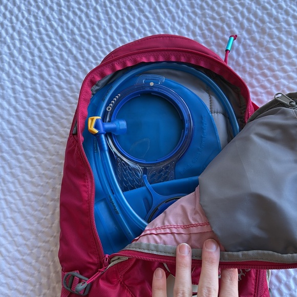 Camelbak - Picture 3 of 3